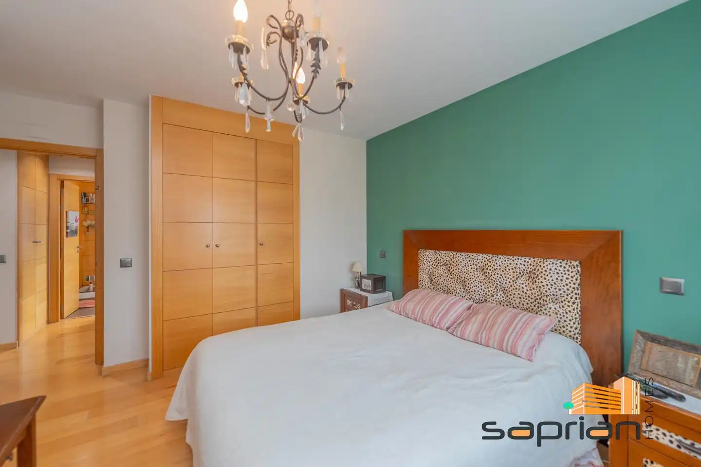 Habitación de Casa o chalet en venta en Pozuelo de Alarcón con Aire acondicionado, Calefacción y Jardín privado