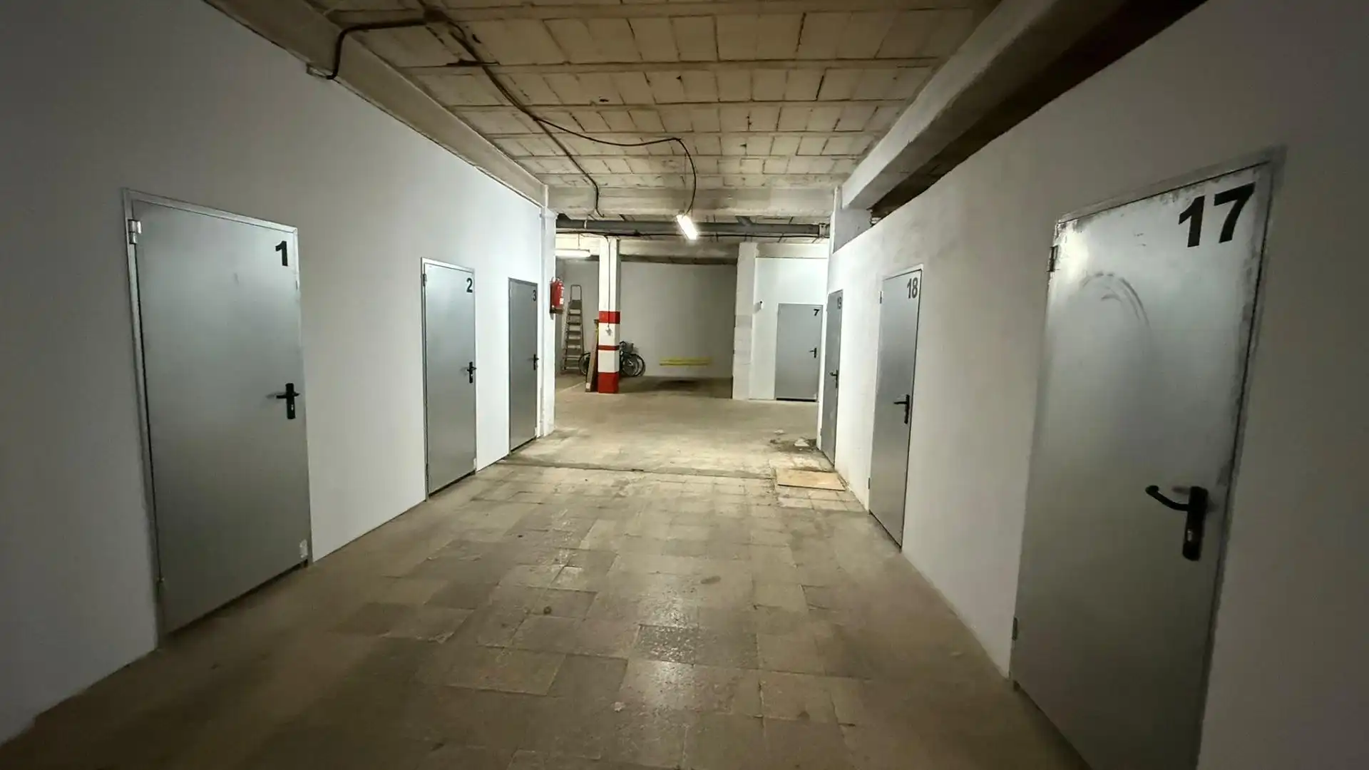 Local comercial en venda a Calle Hernán Ruiz, imagen 2
