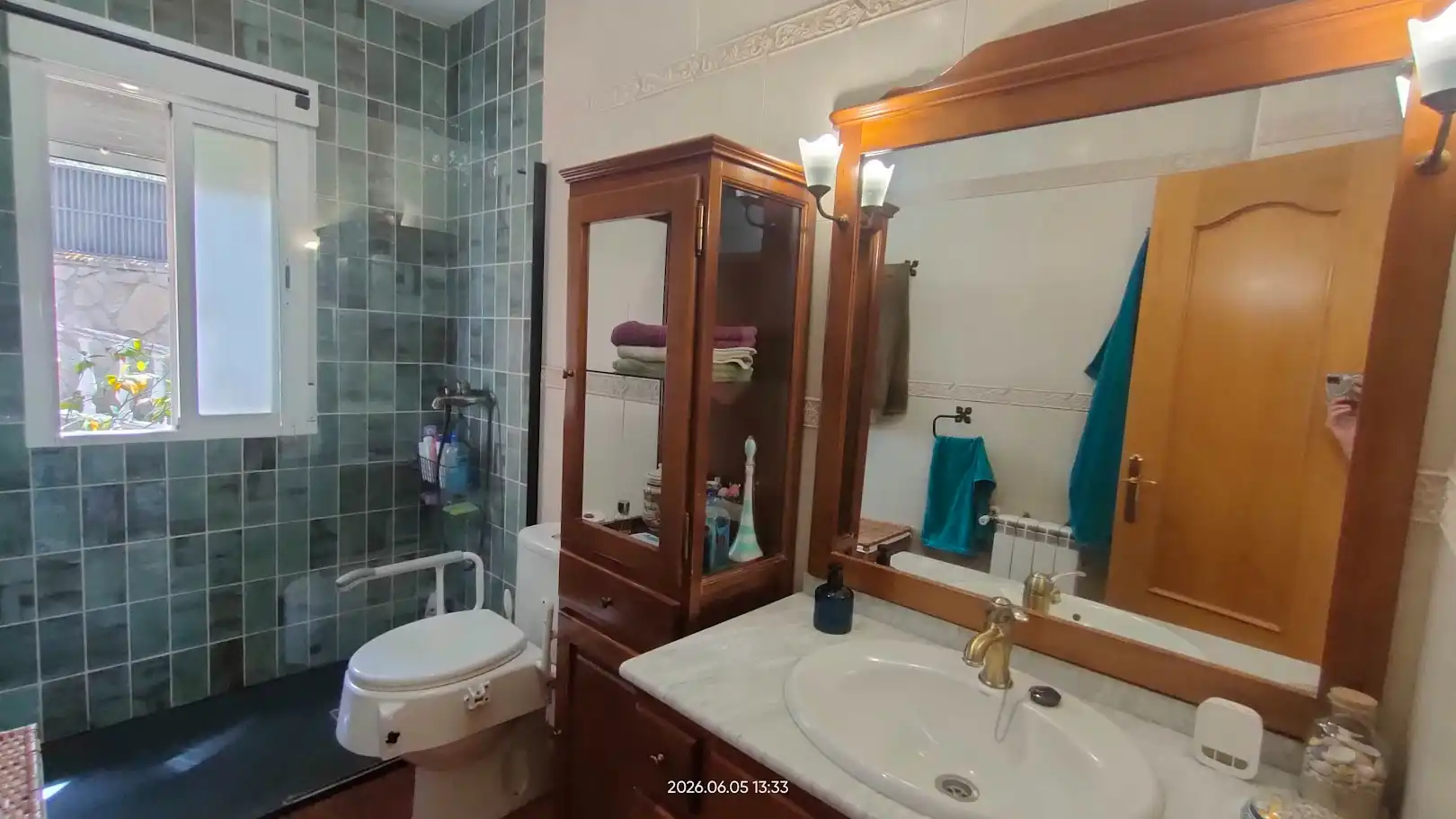 Bany de Casa o xalet en venda en El Casar amb Calefacció, Jardí privat i Terrassa