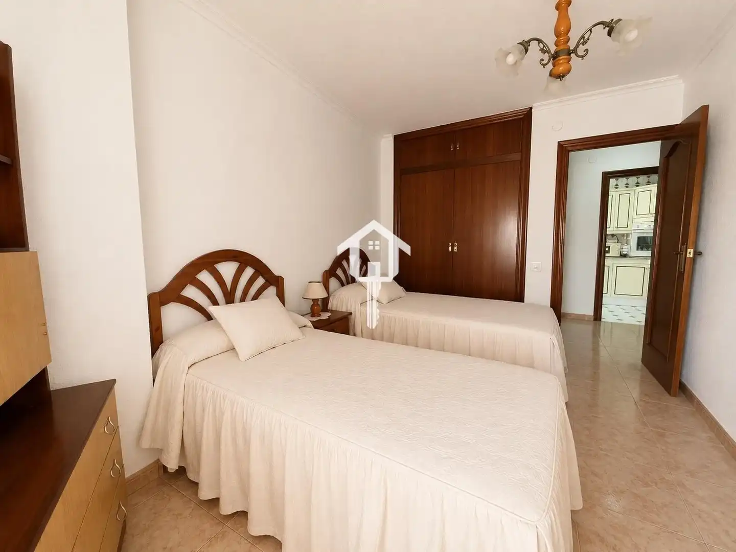 Habitación de Piso en venta en Alicante / Alacant con Aire acondicionado, Amueblado y Balcón