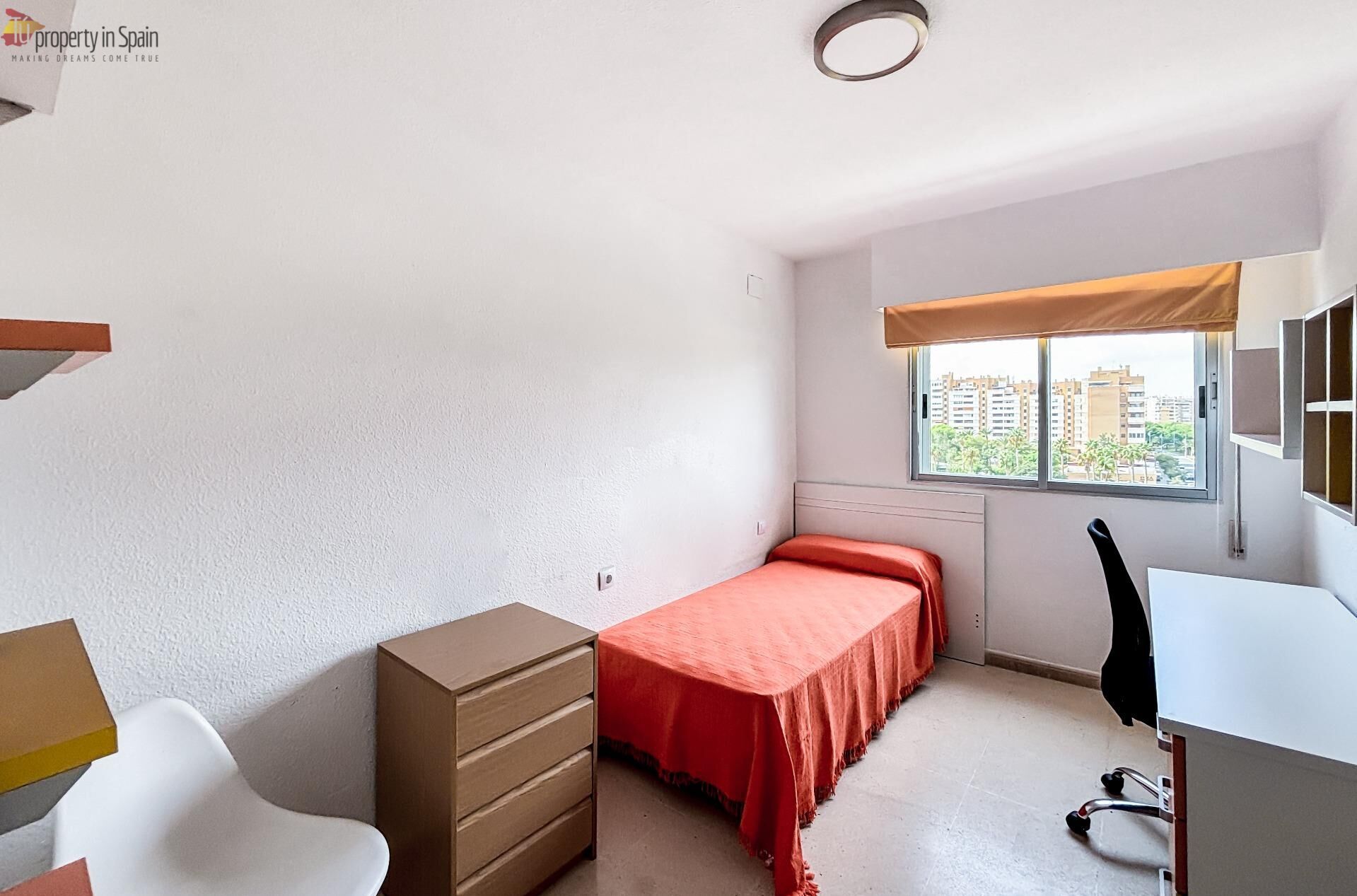 Dormitori de Pis per a compartir en Alicante / Alacant amb Jardí privat, Terrassa i Balcó