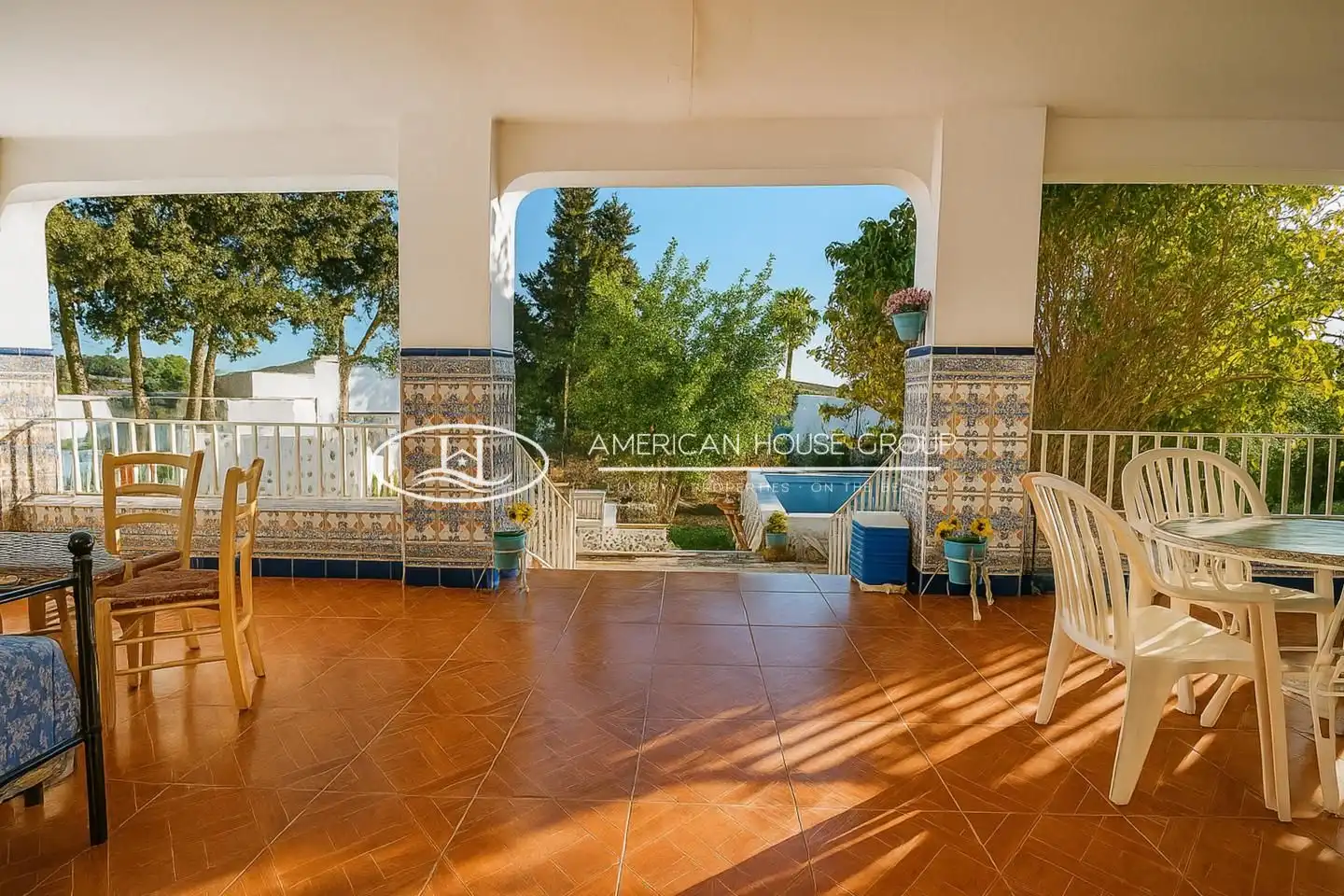 Terrassa de Casa o xalet en venda en Chiclana de la Frontera amb Aire condicionat, Jardí privat i Terrassa