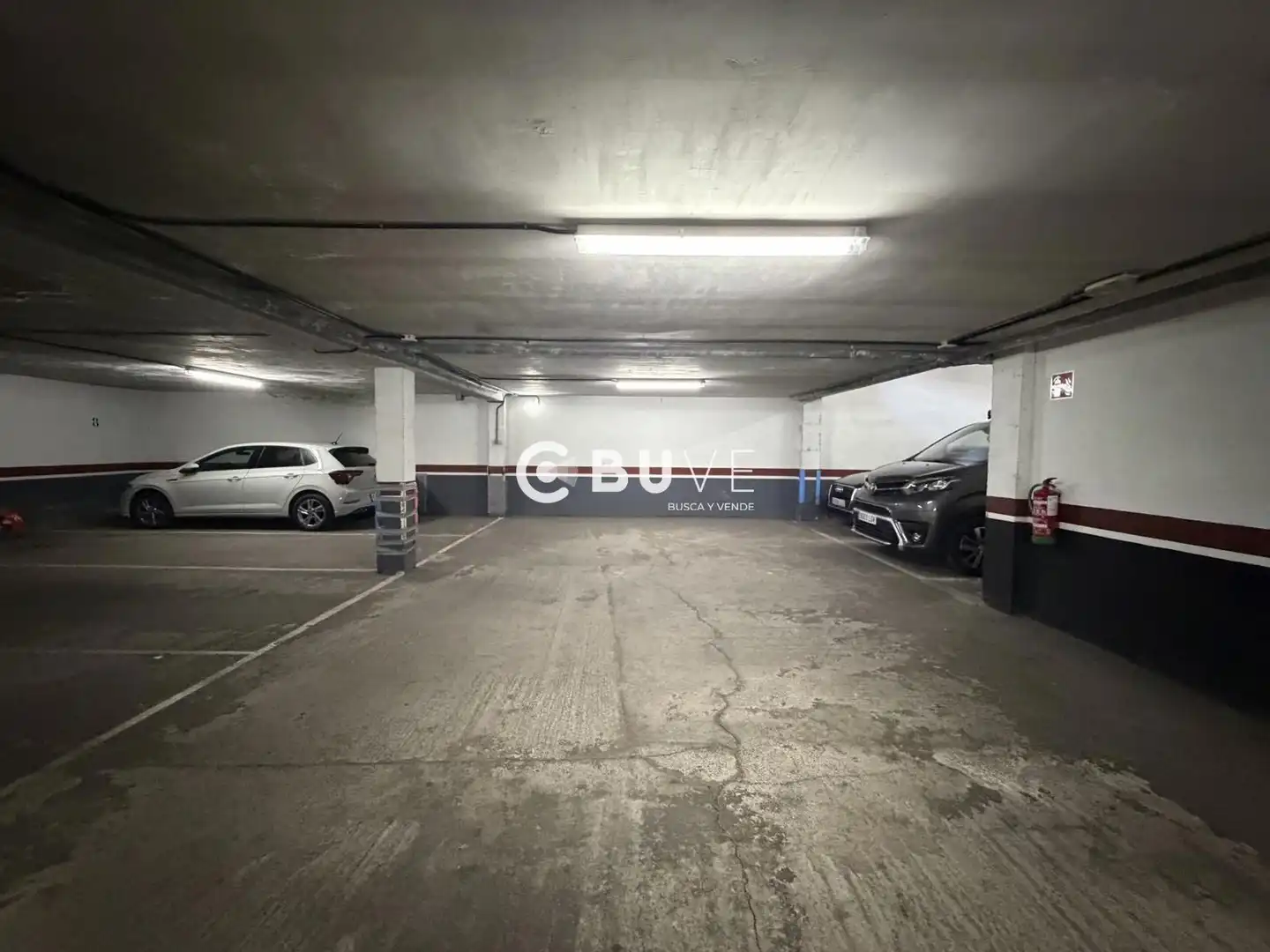 Parkplatz von Maisonette zum Verkauf in León Capital  mit Heizung, Terrasse und Abstellraum