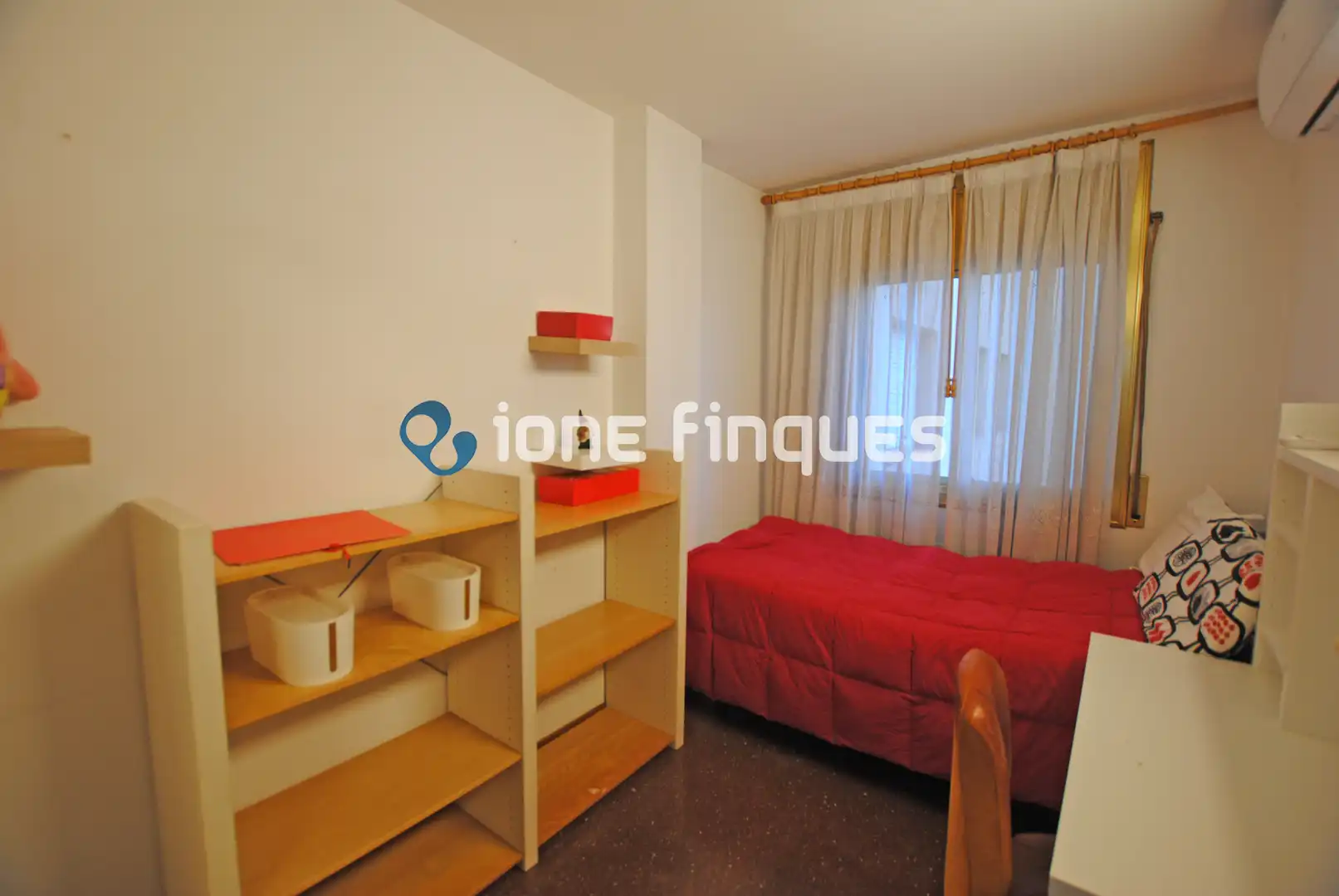 Bedroom of Flat for sale in Cerdanyola del Vallès  with Heating, Terrace and Storage room