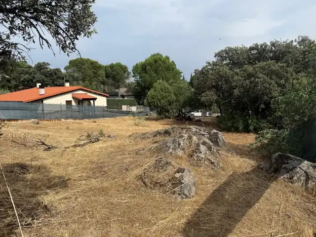 Residential zum Verkauf in Valdemorillo