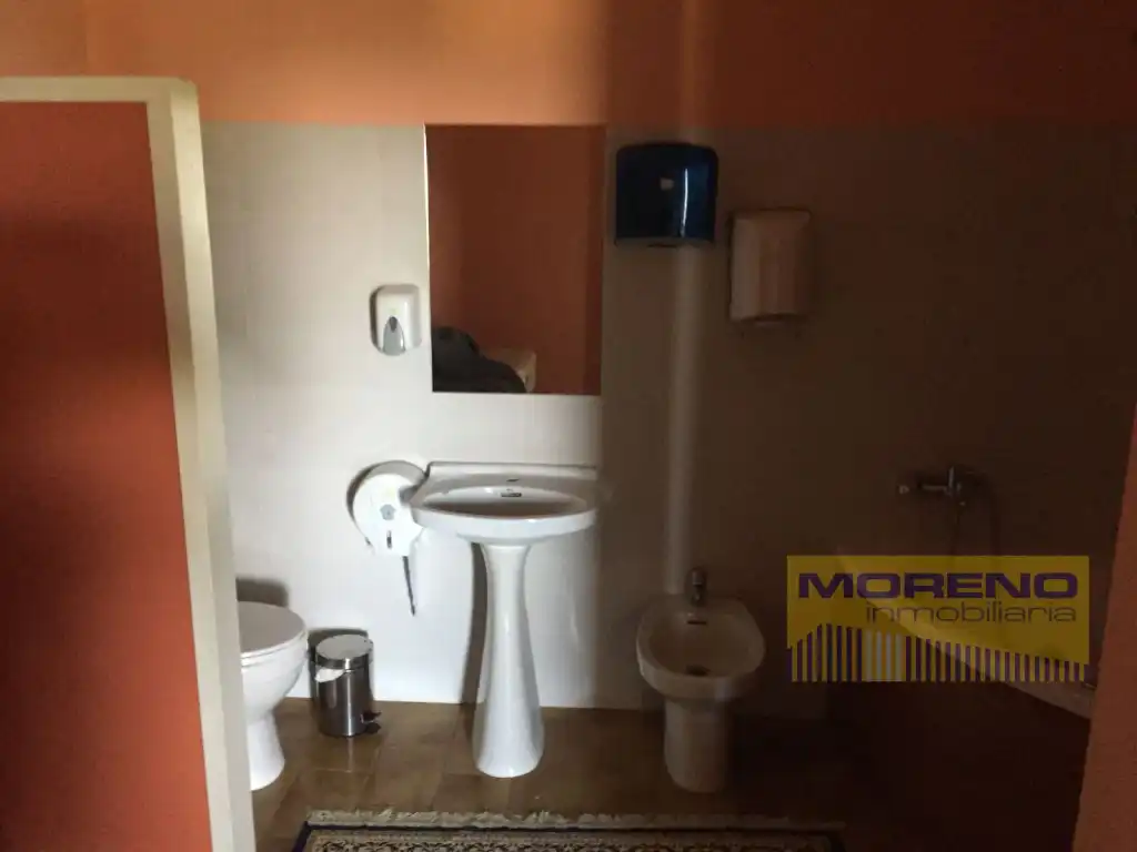 Bathroom of Commercial properties for sale in Láncara