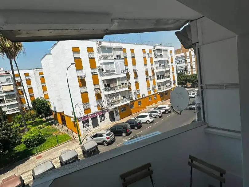 Vista exterior de Pis per a compartir en Macarena