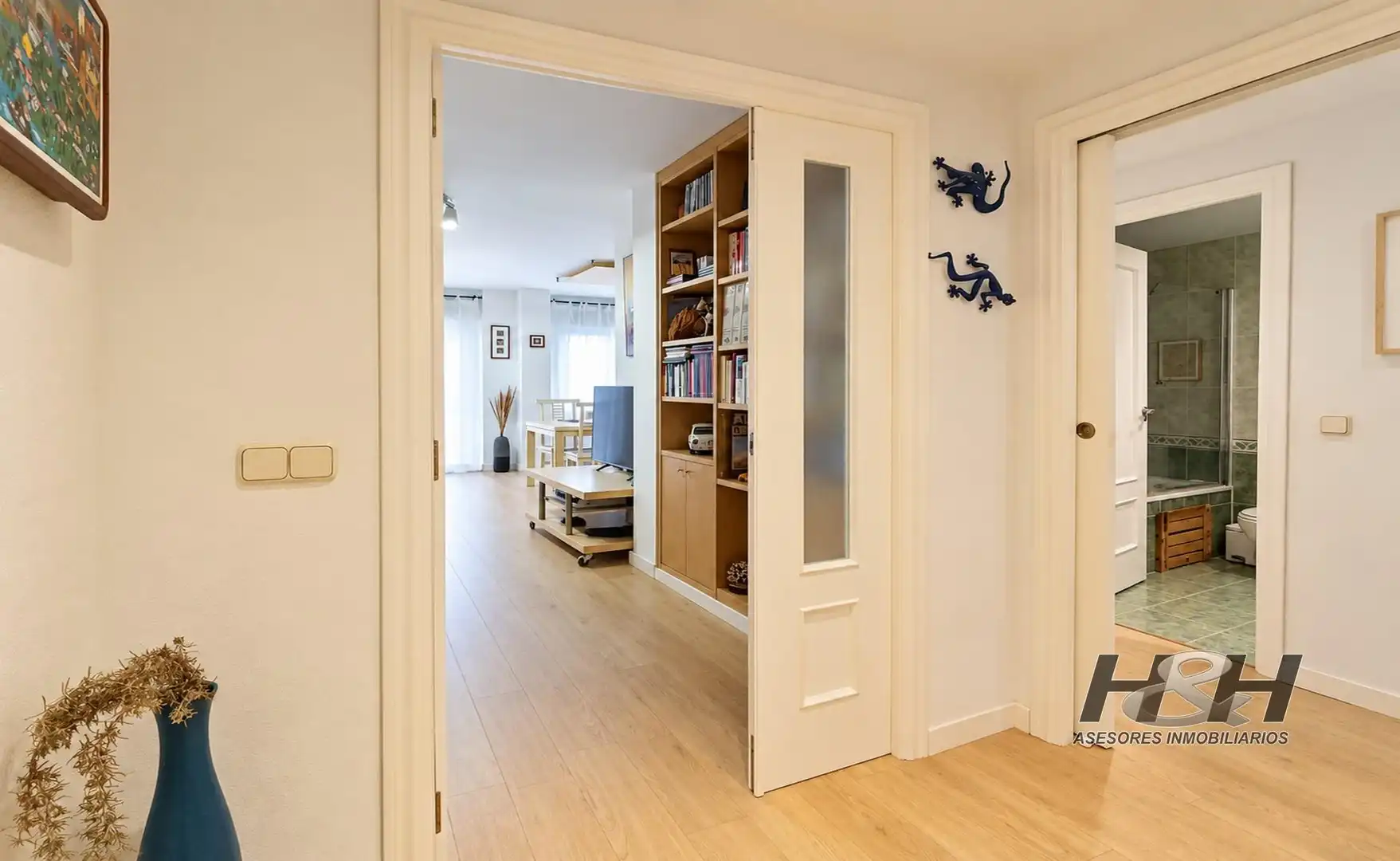 Flat with terrace for sale in Pobles de l'Oest, imagen 23