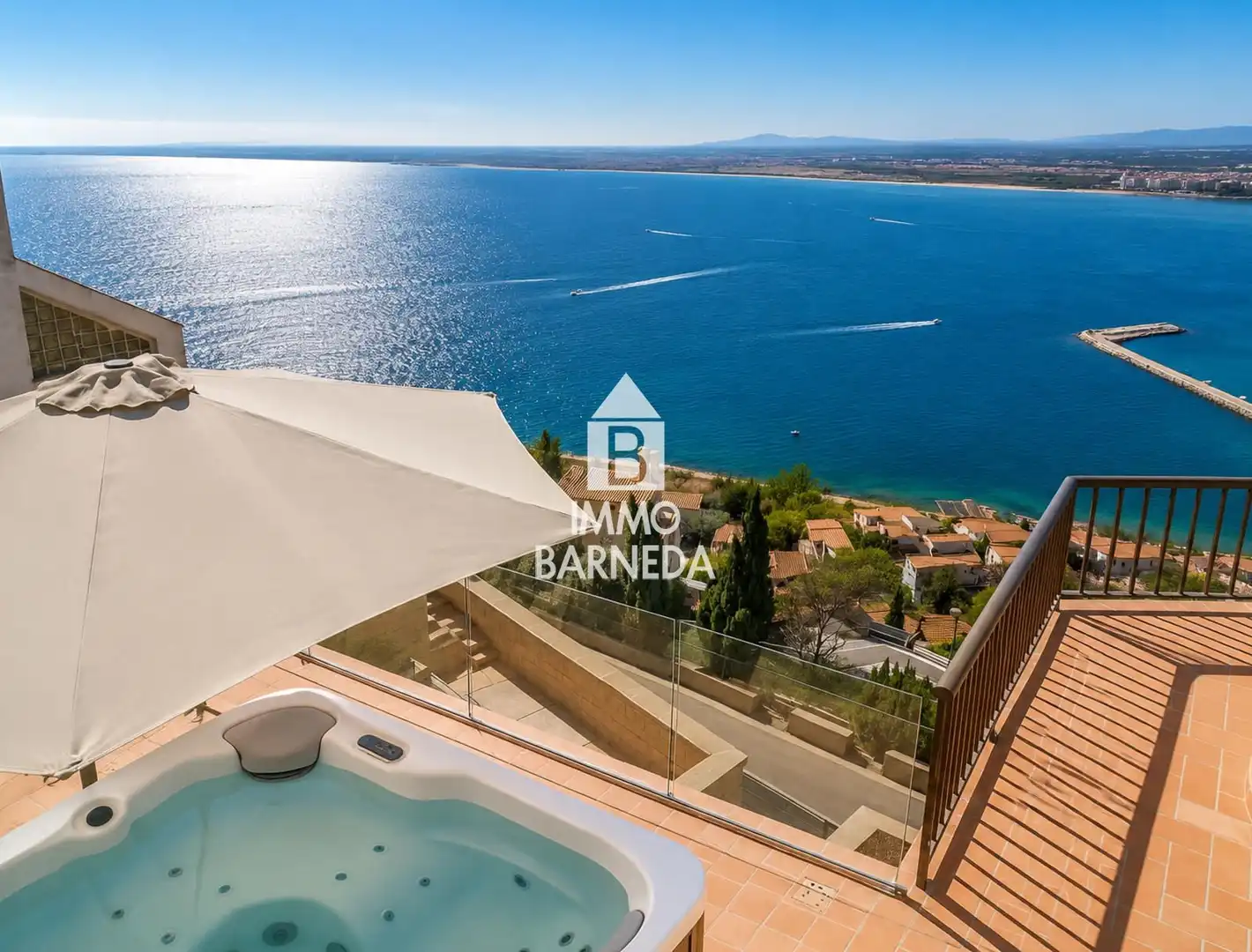 Casa con terraza en venta en Joan Margarit 5, imagen 3