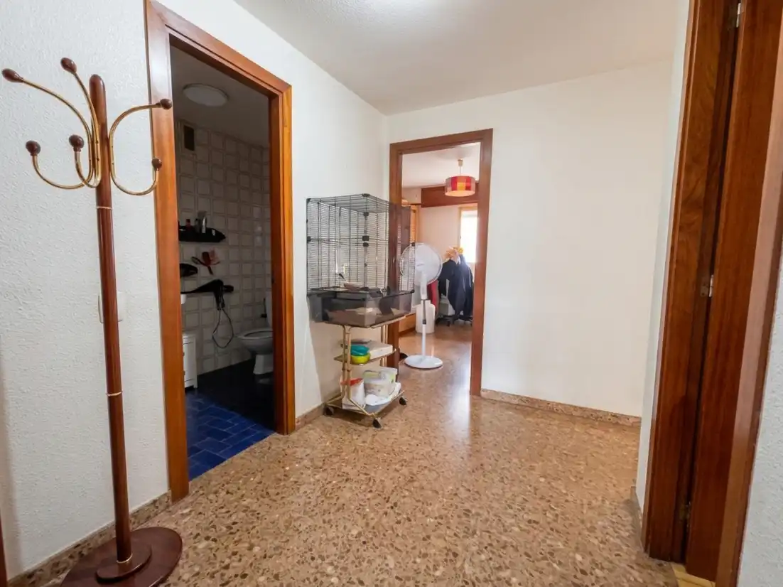 Flat for sale in Valencia  with Furnished and Balcony