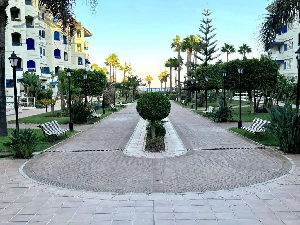 Piso con piscina en venta en San Luis de Sabinillas, imagen 17