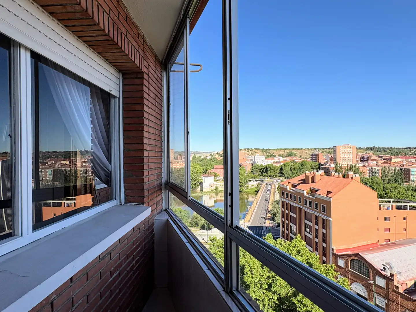 Vista exterior de Pis en venda en Valladolid amb Terrassa i Traster