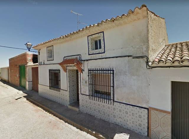 Casa-chalet en Venta en Viveros