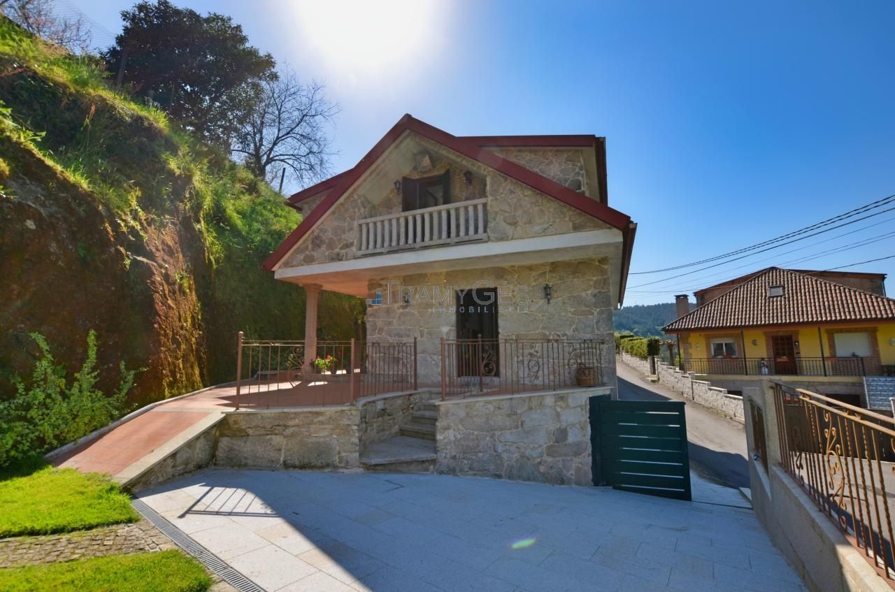 Exterior view of Country house for sale in Mondariz  with Heating, Private garden and Storage room