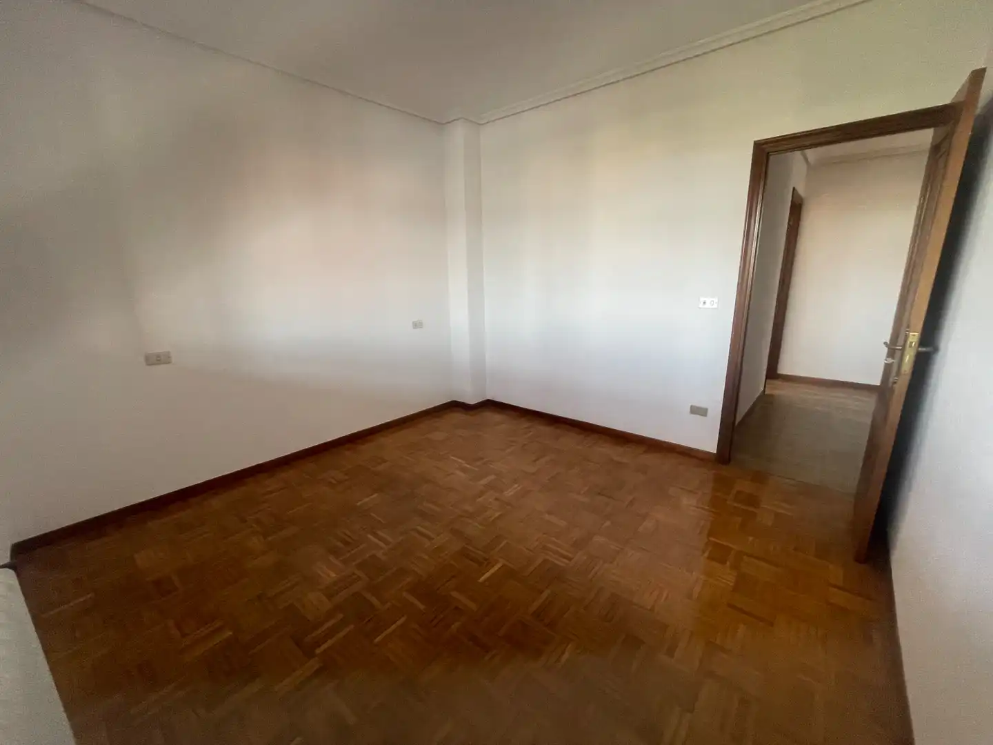 Schlafzimmer von Wohnung zur Miete in O Carballiño   mit Parkett, Terrasse und Ofen