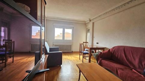 Foto 3 de Piso de alquiler en De Portugal, Vidal, Salamanca Capital