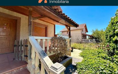 Exterior view of House or chalet for sale in San Mateo de Gállego  with Air Conditioner, Heating and Private garden