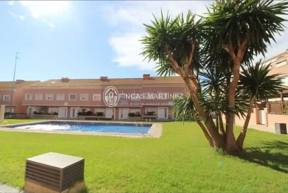 Jardí de Casa o xalet en venda en El Vendrell amb Aire condicionat, Calefacció i Terrassa