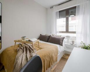 Bedroom of Flat to share in  Madrid Capital  with Terrace