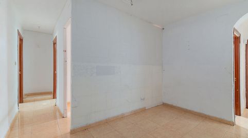Foto 2 de Piso en venta en C/ Cristo de la Victoria, Almendrales, Madrid Capital