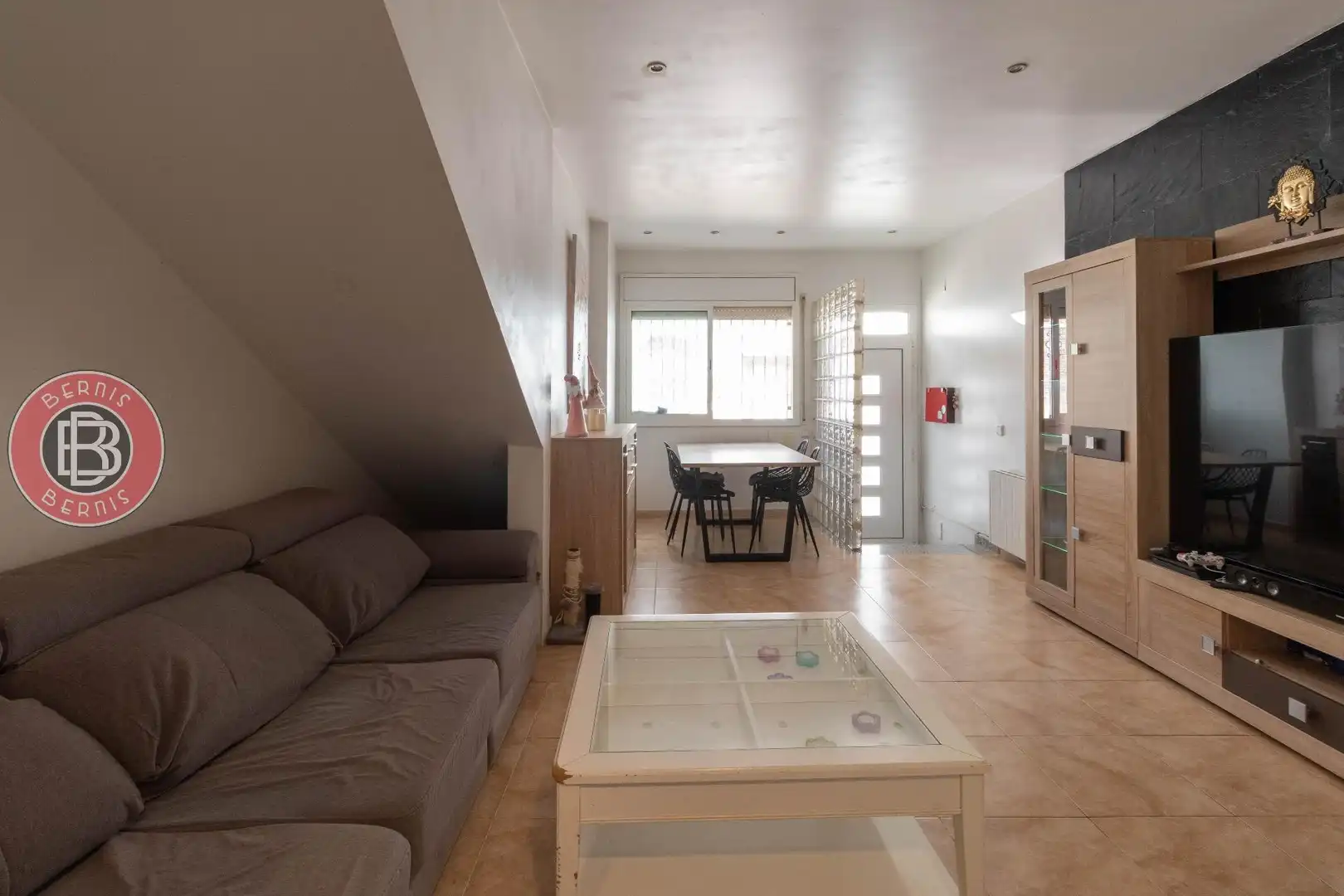 Sala d'estar de Pis en venda en Sant Llorenç d'Hortons amb Calefacció i Terrassa