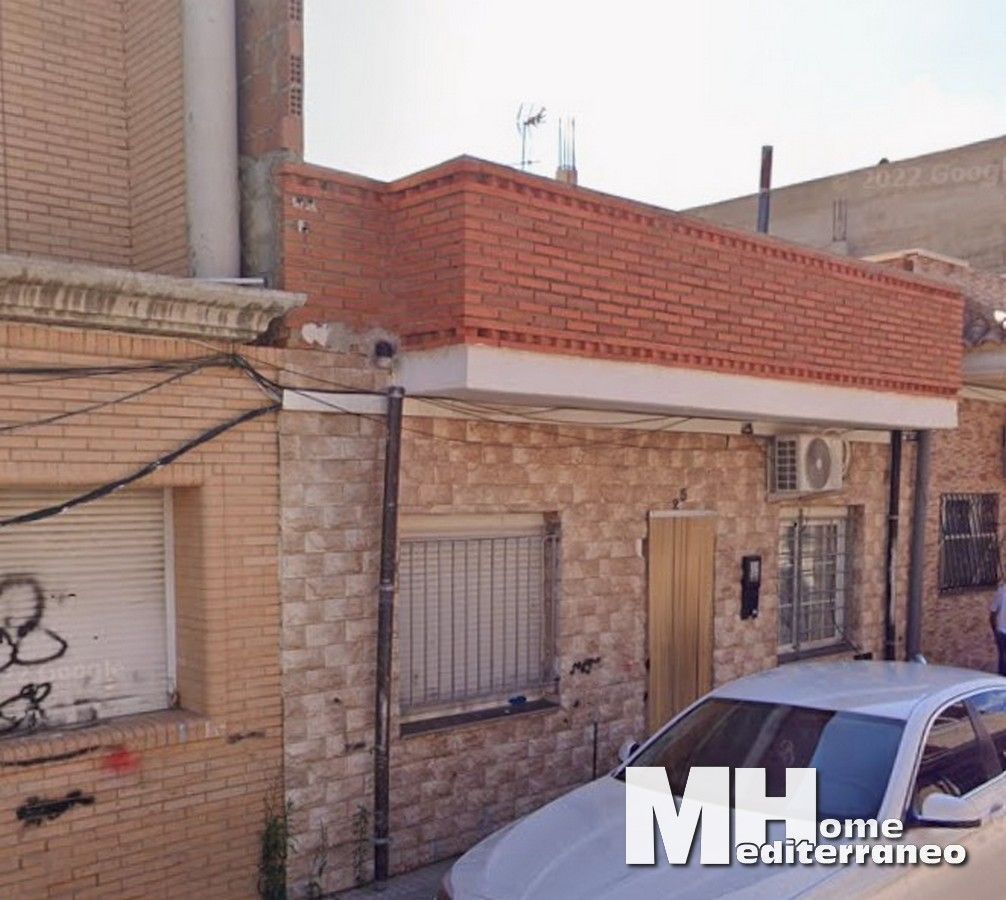 Vista exterior de Casa adosada en venda en Sagunto / Sagunt amb Calefacció, Terrassa i Traster