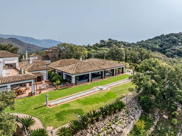 Terraced house for sale in La Mairena