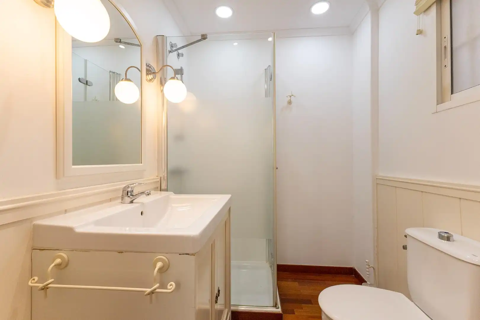 Bathroom of Flat for rent in Orihuela  with Air Conditioner and Furnished