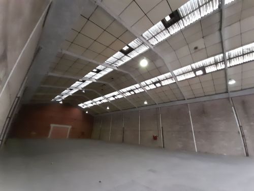 Nau industrial en venda en Getafe