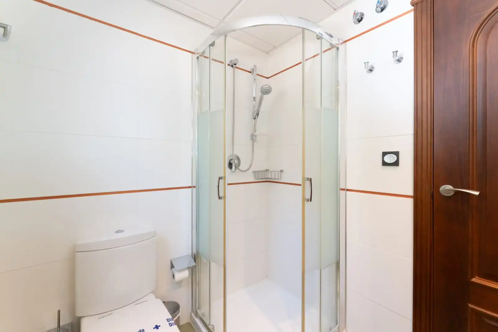 Bathroom of Detached homes for rent in Benalmádena  with Air Conditioner, Terrace and Swimming Pool