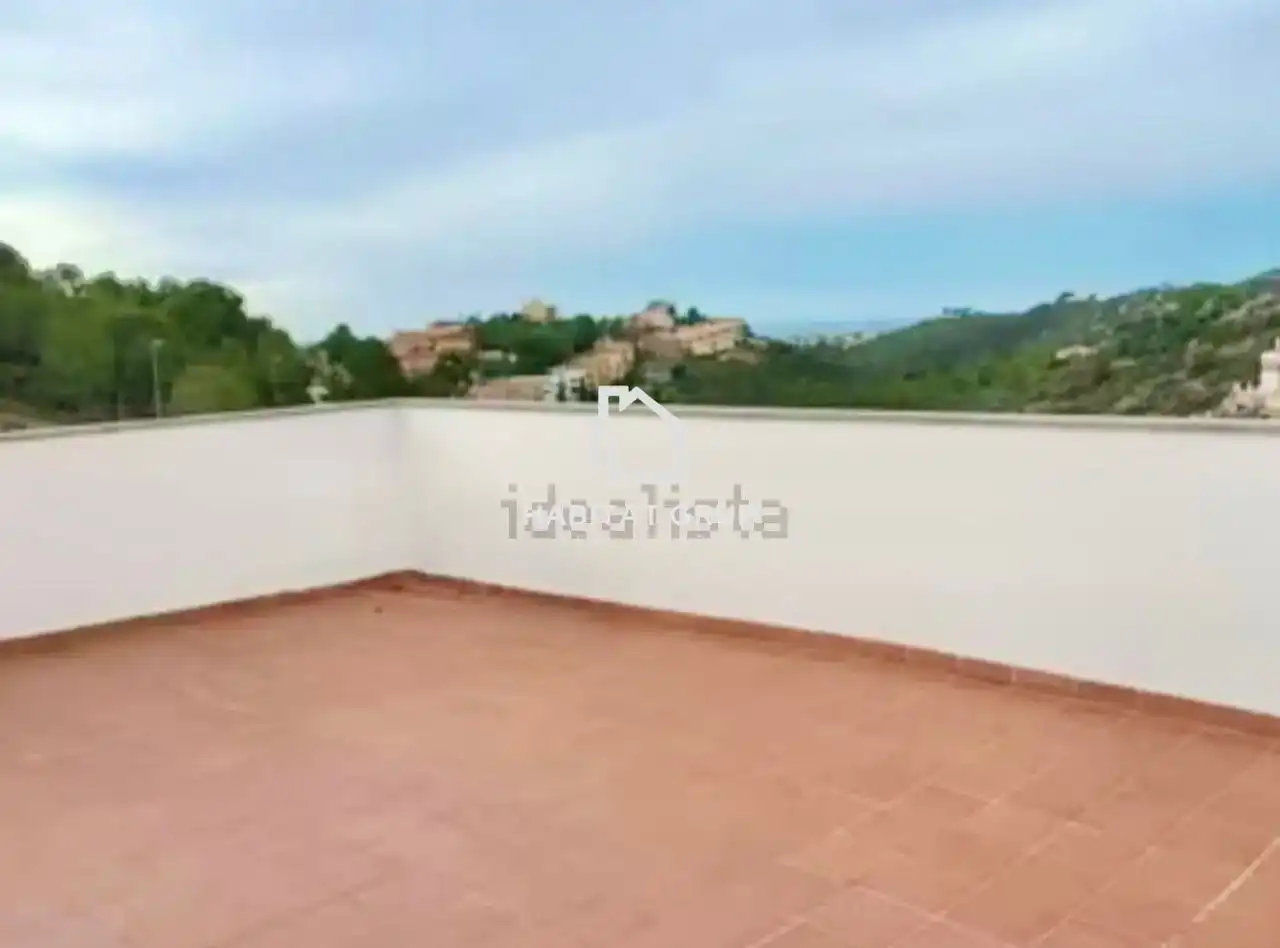 Casa adosada en venta en Segur de Dalt