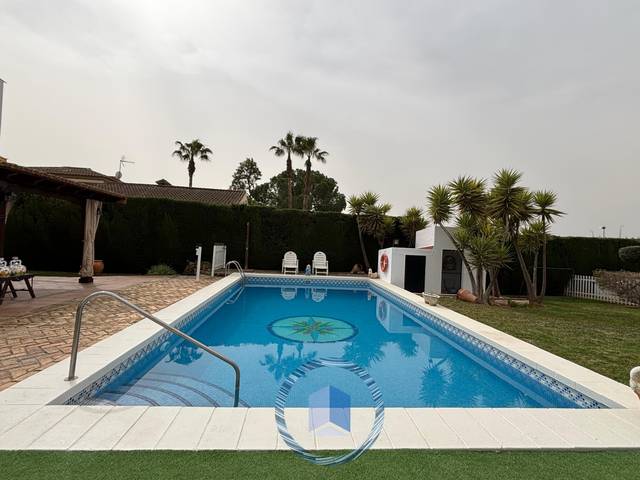 Casa-chalet en Venta en Cerros de Montequinto