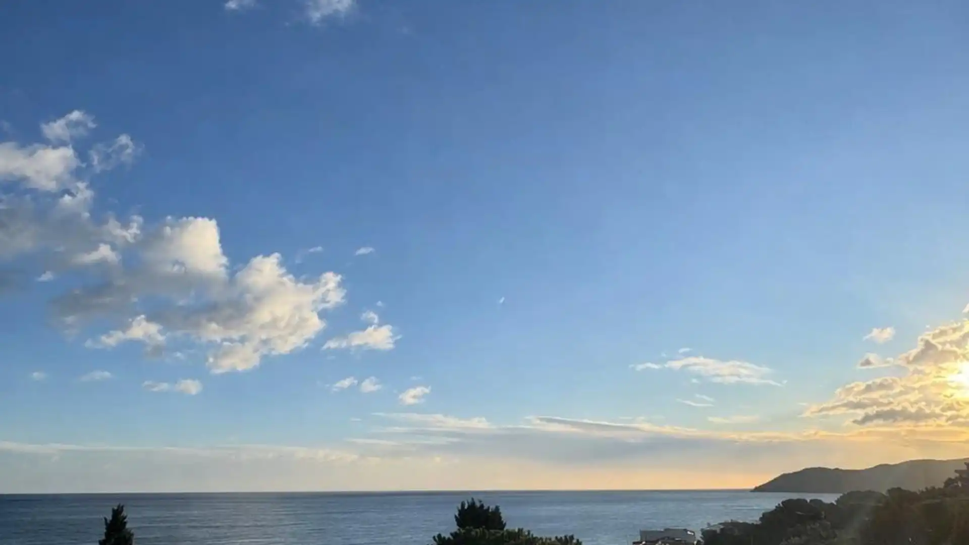 Vista exterior de Estudi en venda en Llançà