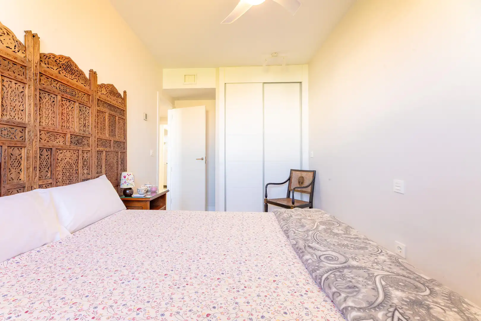 Habitación de Piso en venta en Valencia con Trastero, Piscina y Balcón