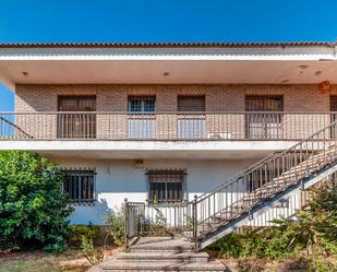 Exterior view of House or chalet for sale in  Córdoba Capital  with Community pool