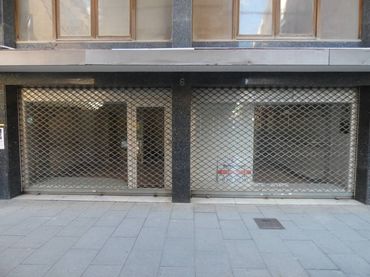 Local comercial en venta en Calle Rutlla