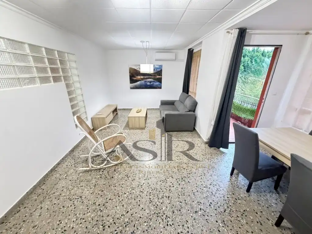 Sala d'estar de Pis en venda en Casc Urbà