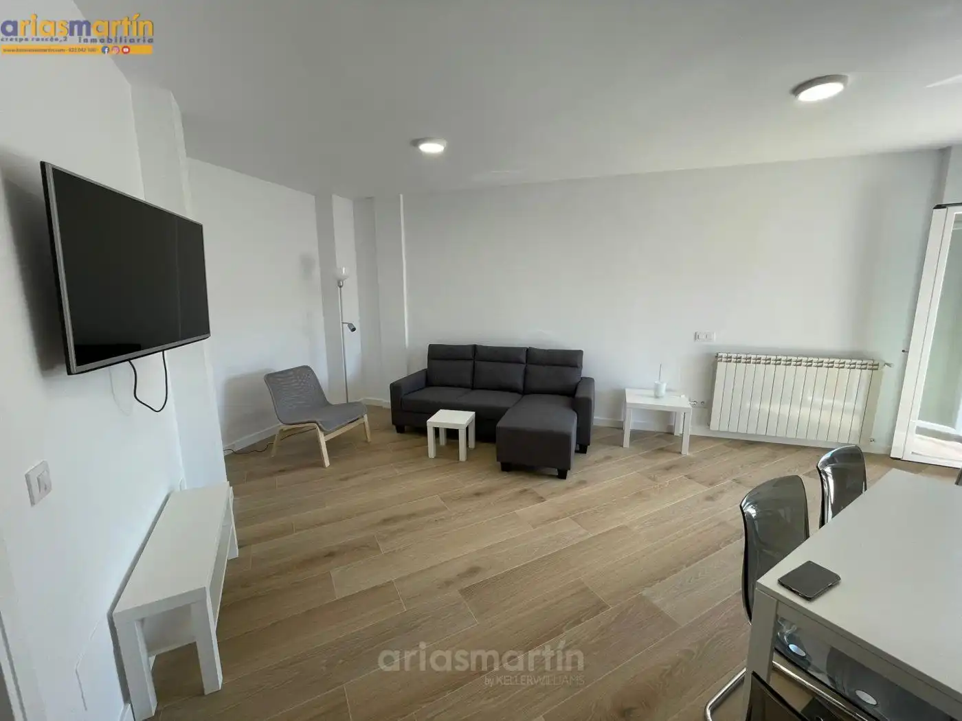 Flat with lift to rent in melchor cano