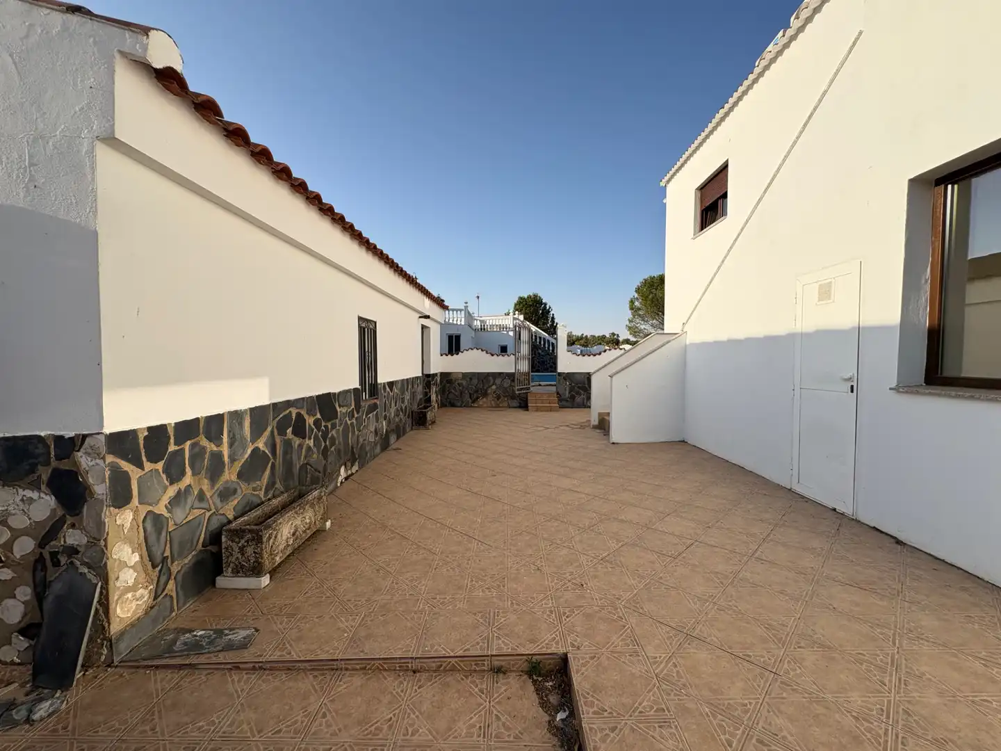 Exterior view of Houses for sale in Mérida  with Air Conditioner, Heating and Private garden