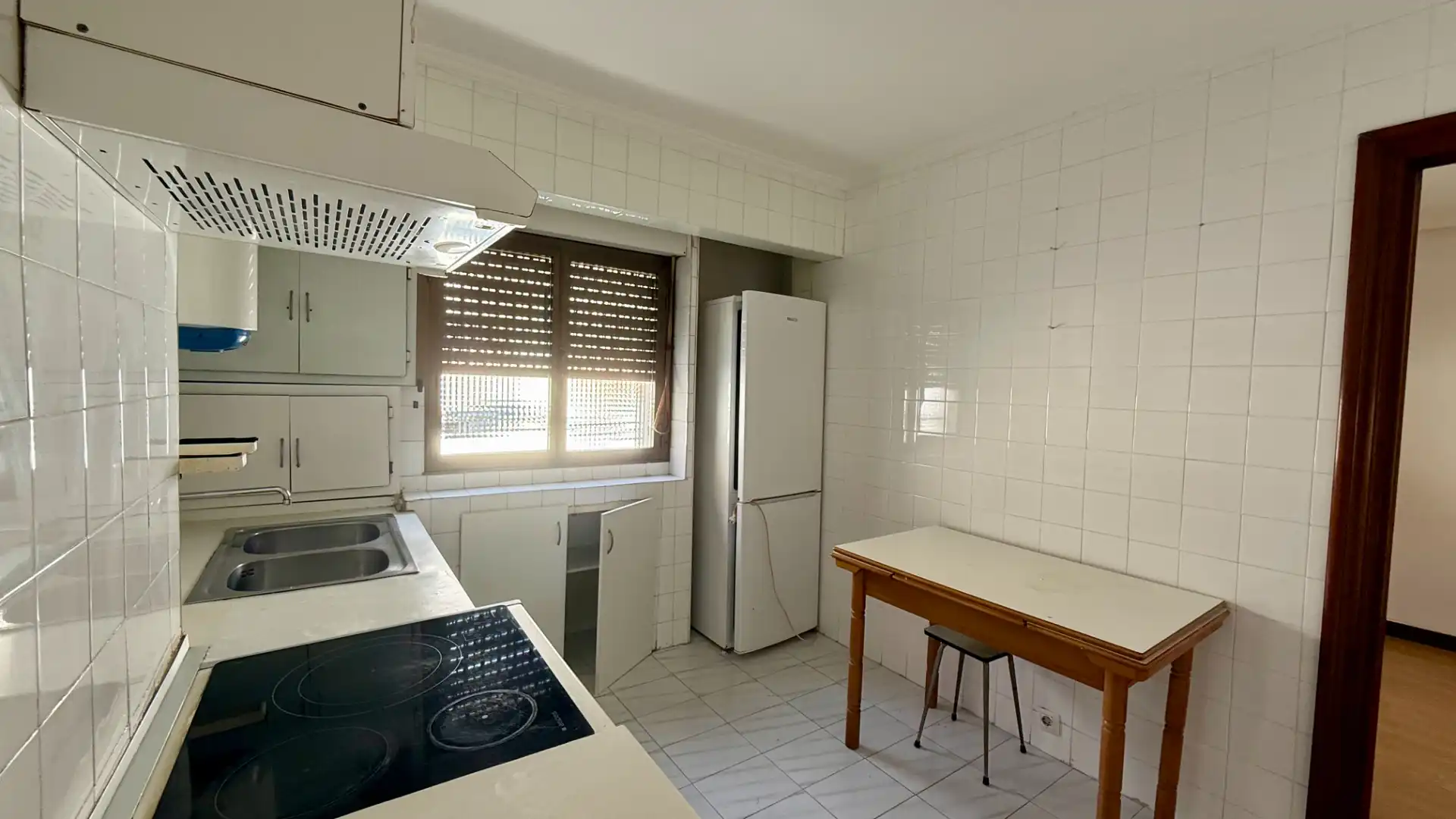 Cocina de Piso en venta en Barakaldo  con Amueblado y Balcón