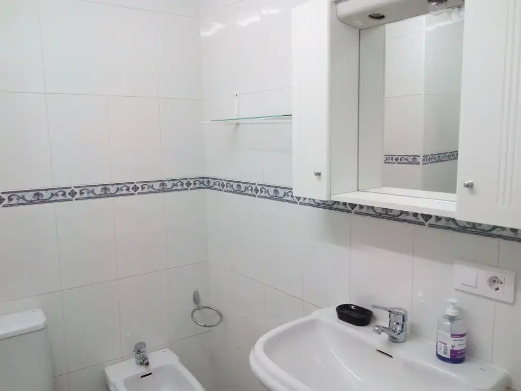 Bathroom of Flat for sale in Santiago de Compostela   with Heating, Storage room and Furnished