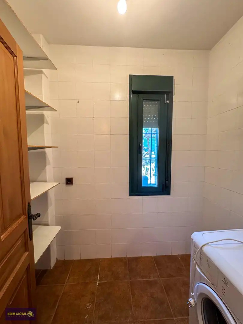 Bathroom of Houses for sale in Navalafuente  with Heating, Private garden and Storage room