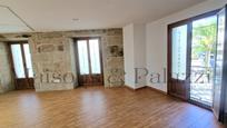 Sala d'estar de Pis en venda en Redondela amb Balcó