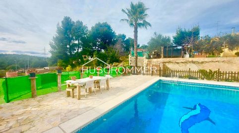 Chalet con parcela de 1.069 m y piscina en Alcora