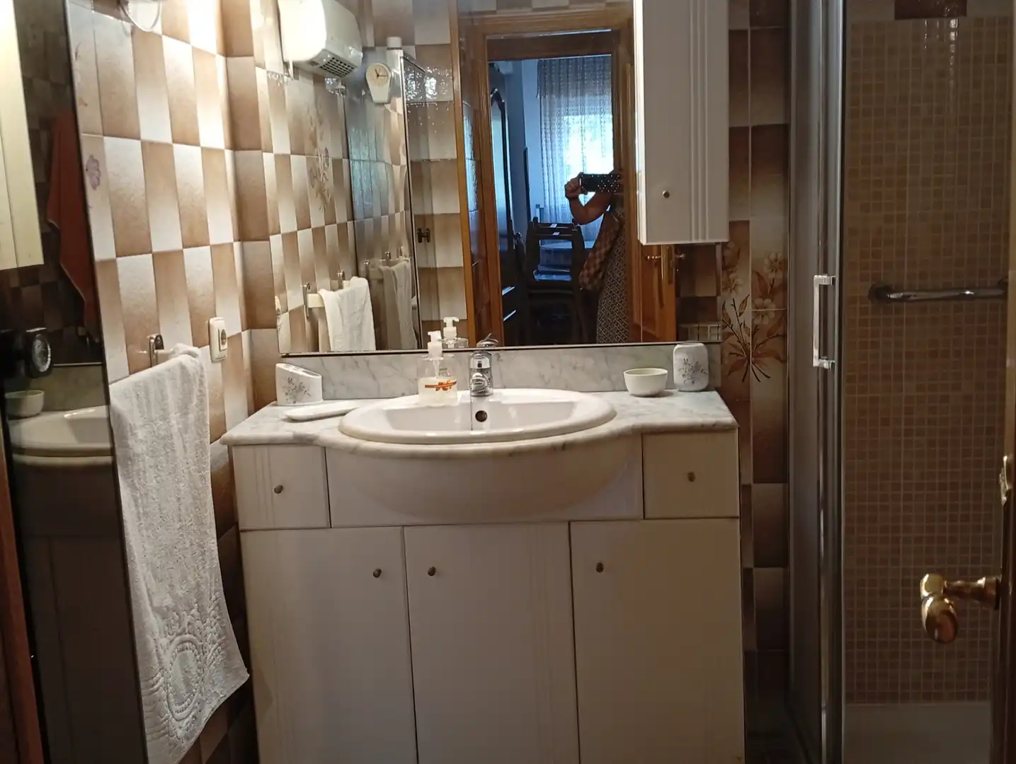 Badezimmer von Wohnung zum Verkauf in Ciudad Real mit Klimaanlage, Terrasse und Möbliert