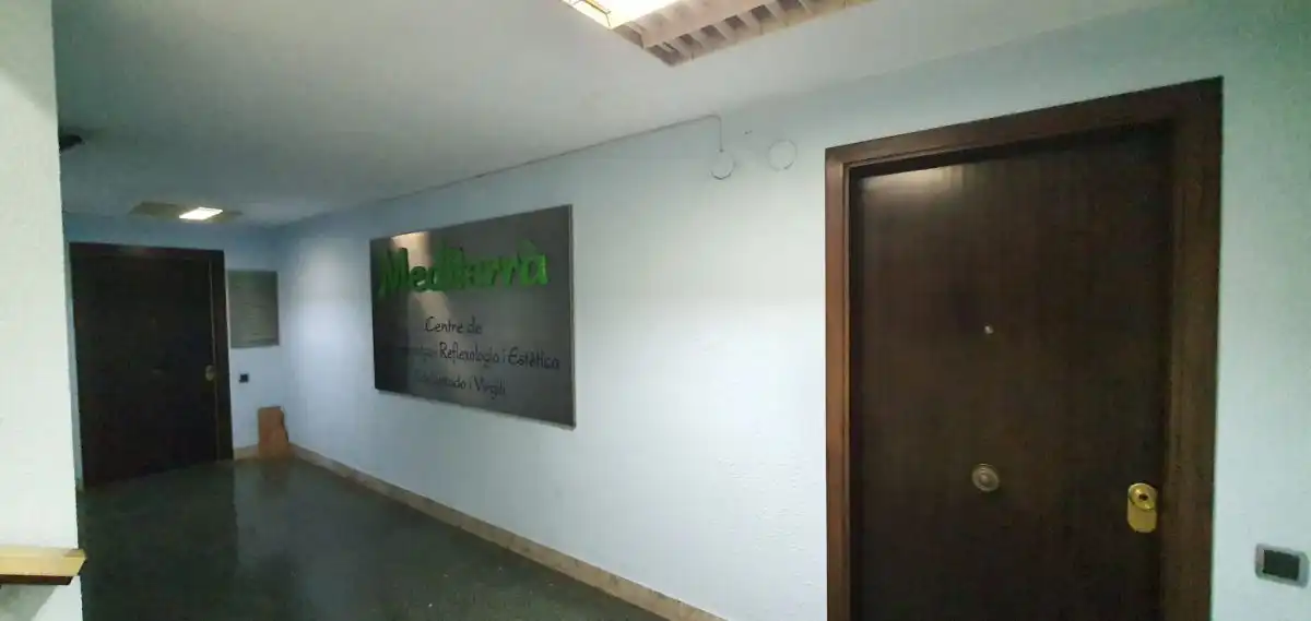 Büro zum Verkauf in Tarragona mit Klimaanlage, Heizung und Terrasse