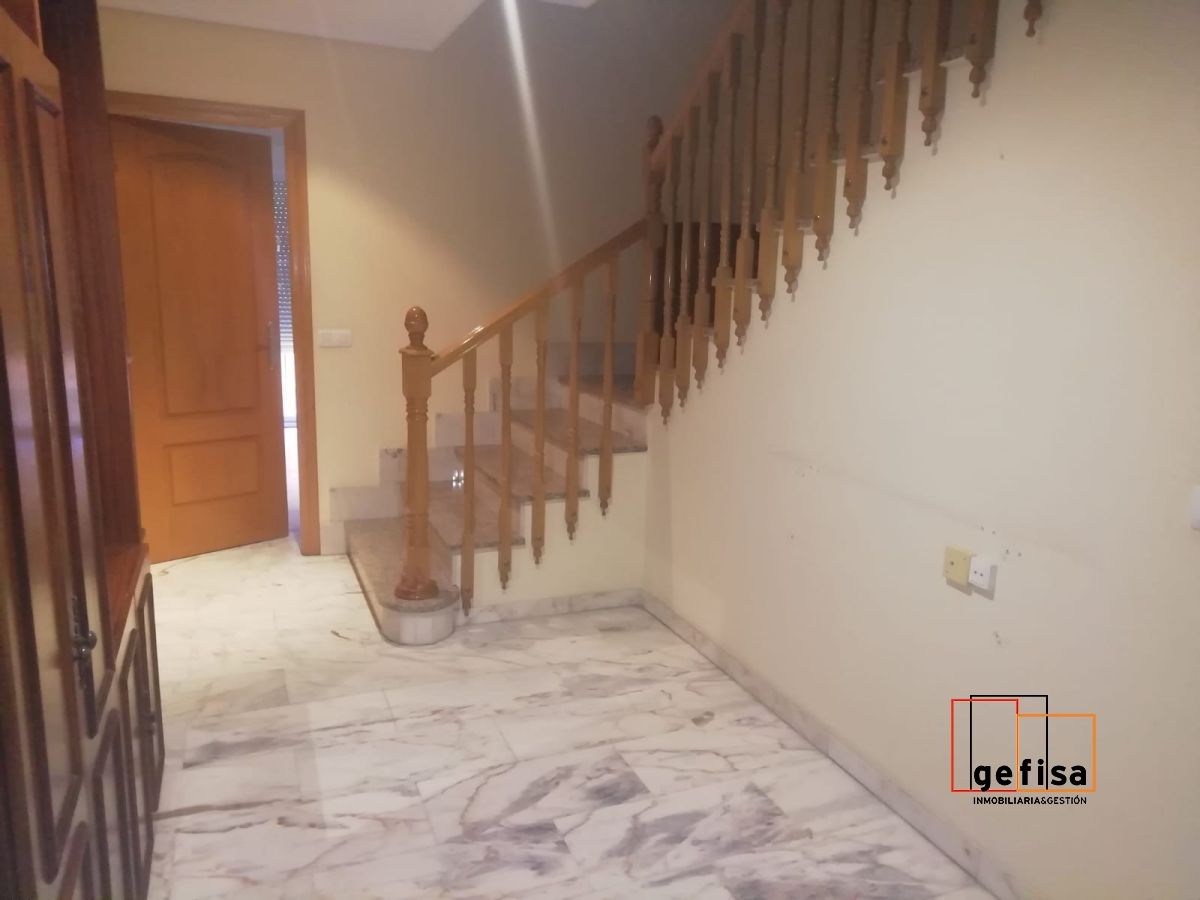 House or chalet for sale in Valdepeñas  with Air Conditioner, Heating and Terrace