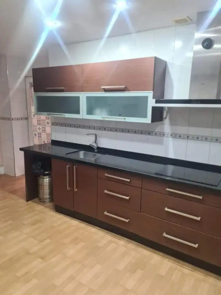 Cocina de Piso en venta en Melilla con Terraza y Piscina comunitaria