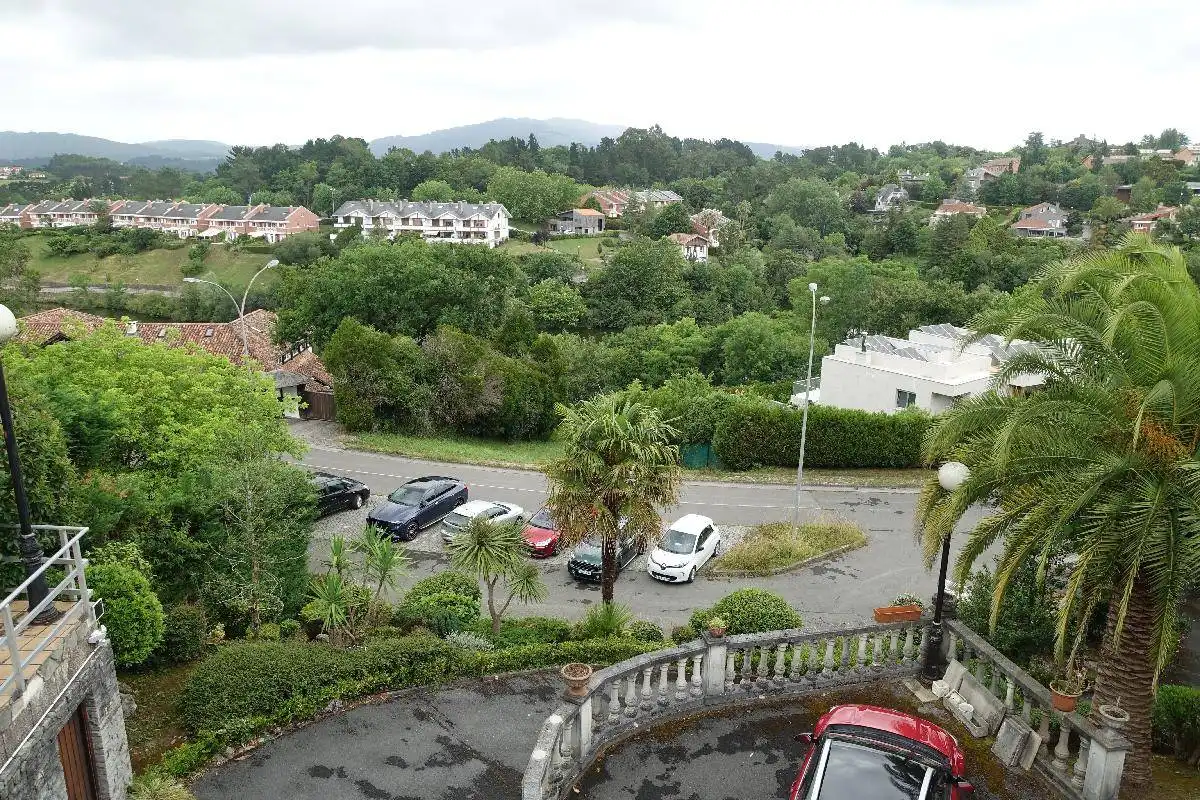 Vista exterior de Casa o chalet en venta en Mungia con Calefacción, Jardín privado y Terraza