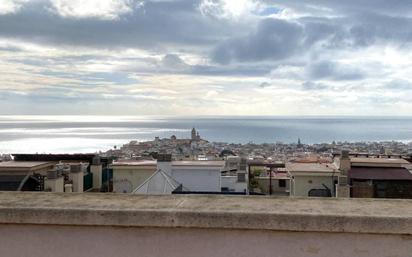 Vista exterior de Àtic en venda en Sitges amb Terrassa